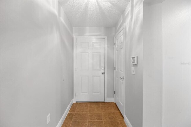 Building Photo - 8106 Silent Creek Dr