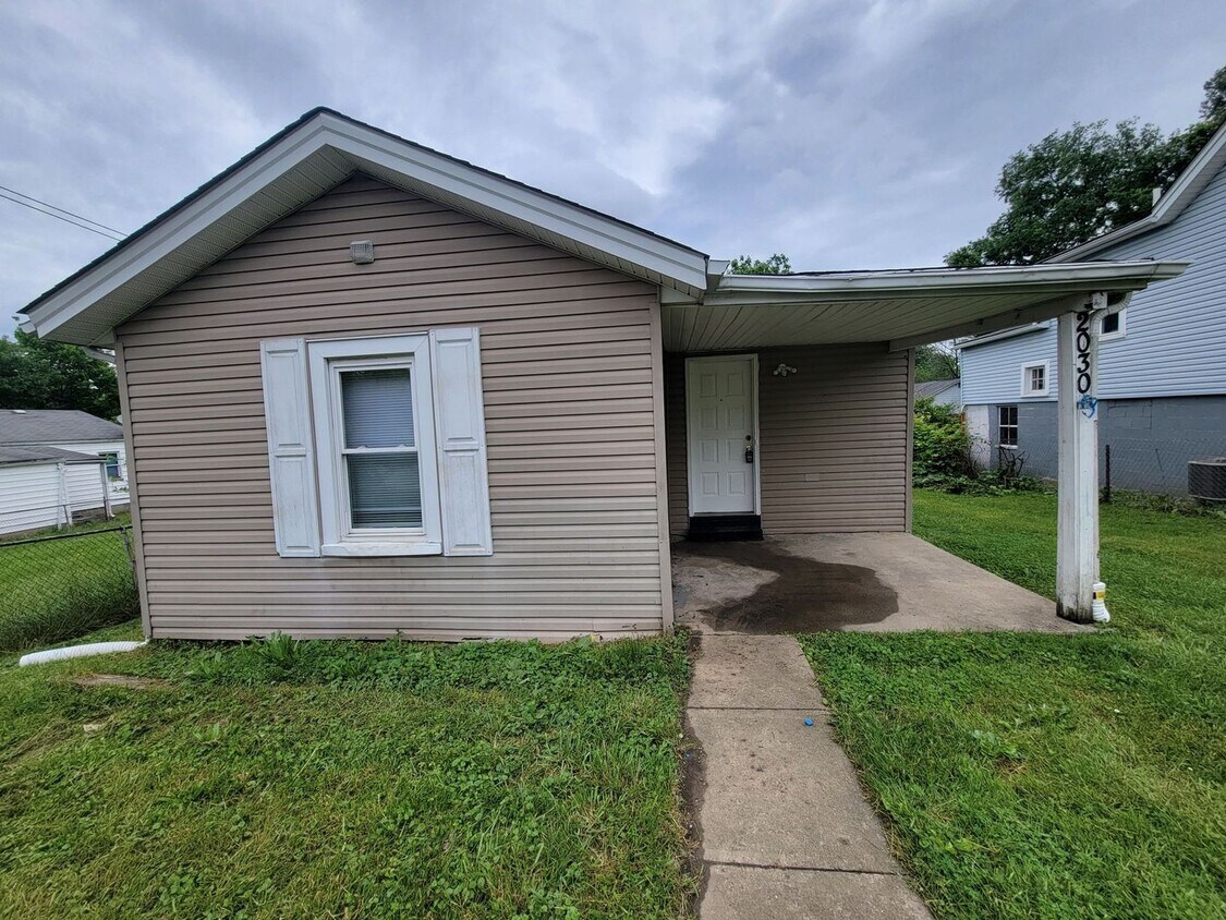 Primary Photo - 2030 Pater Ave 3BR/1BA (Fairfield Township)