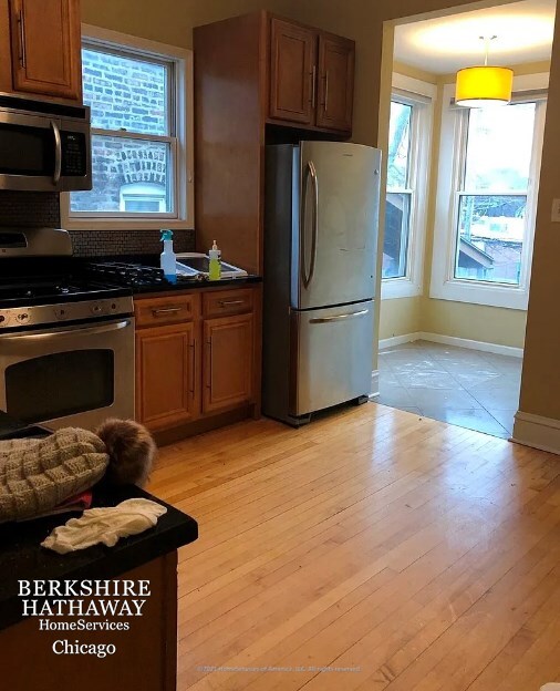 Foto del edificio - 4948 N Winchester Avenue