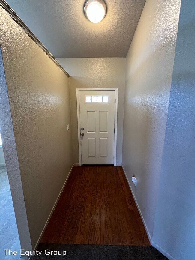 Building Photo - 3 br, 2 bath House - 5438 West Cherry Avenue