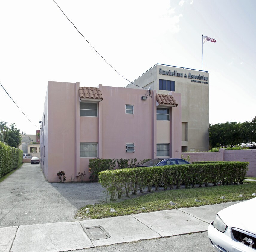 Foto del edificio - 4080 SW 2nd Ter