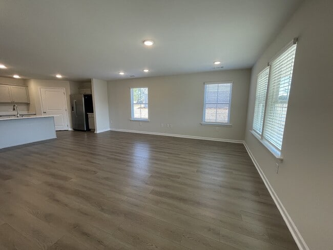 Building Photo - 110 Asbury Pk Dr