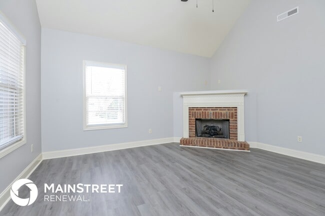 Building Photo - 45 Smith Glen Dr