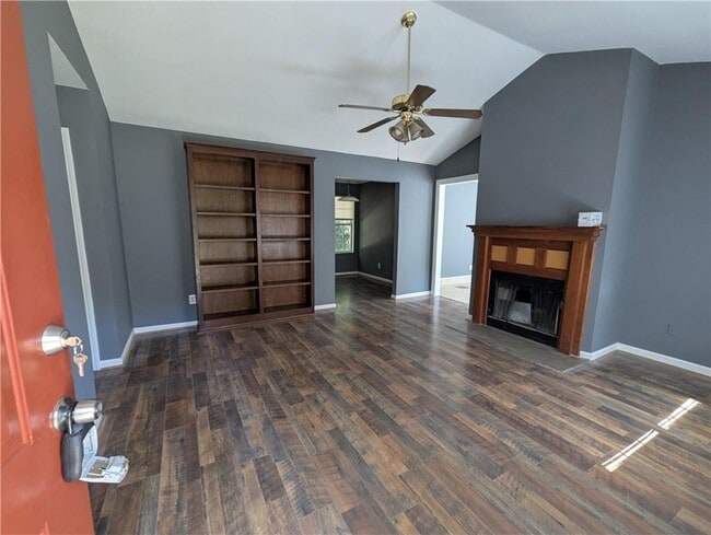 Building Photo - 148 Pebble Creek Rd