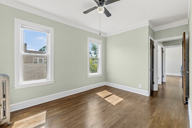 Foto del edificio - 5742 N Francisco Ave