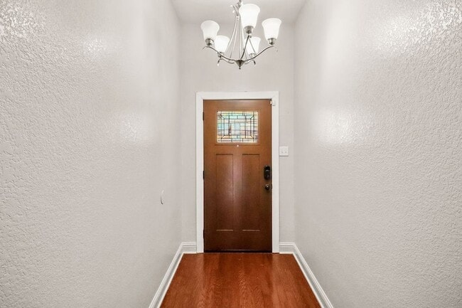 Photo - 1075 Wood Stream Dr House