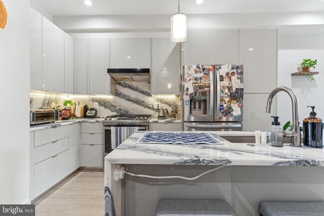 Foto del edificio - 3523 14th St NW