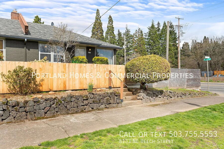 Photo - 8133 NE Beech Street-