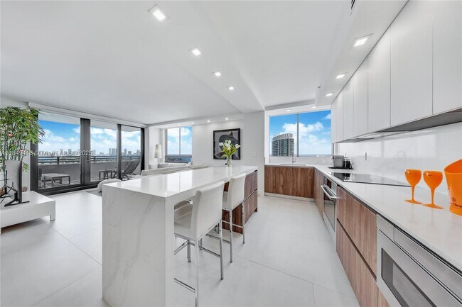 Foto del edificio - 1330 West Ave