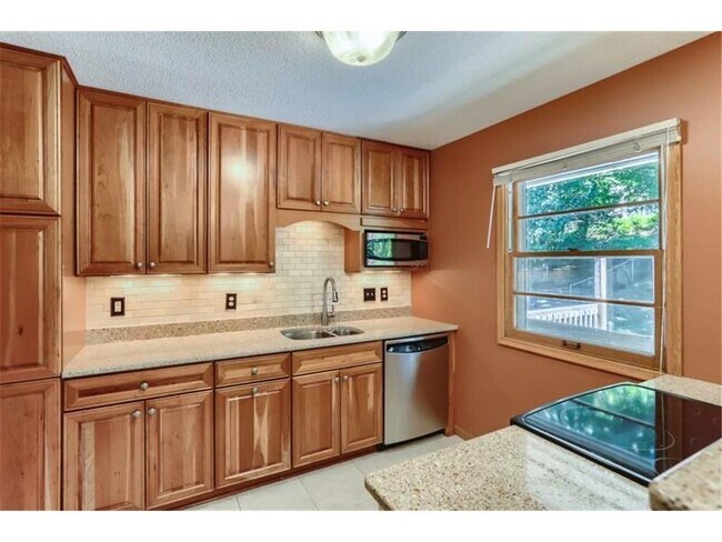 Foto del edificio - 13309 Willow Ln