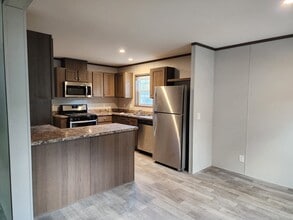 Building Photo - 299 Tamarack