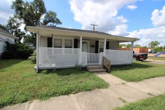 Building Photo - 428 Lake Ave
