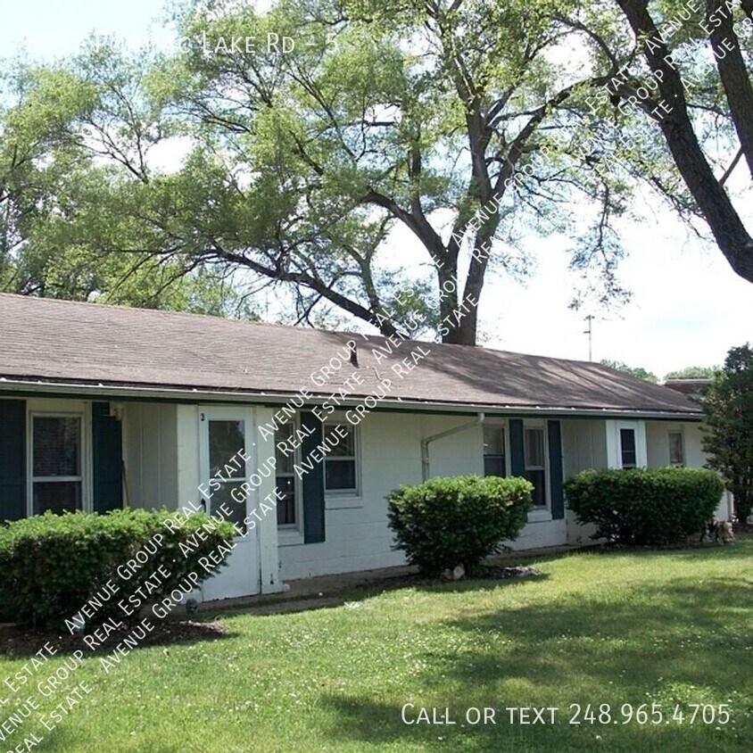 Foto principal - 8587 Pontiac Lake Rd