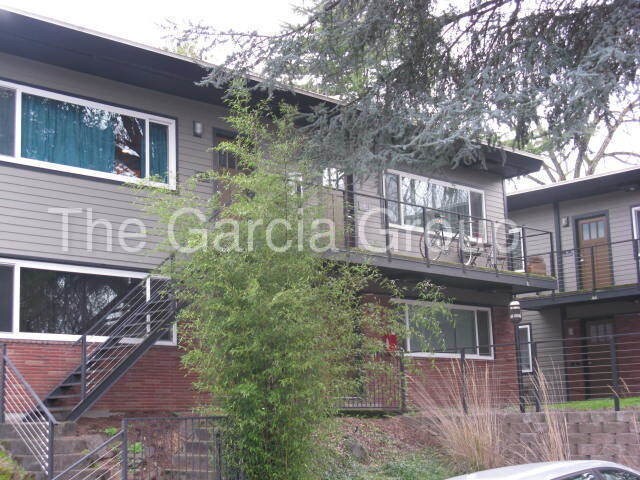 Building Photo - 1122 SE 29th Ave