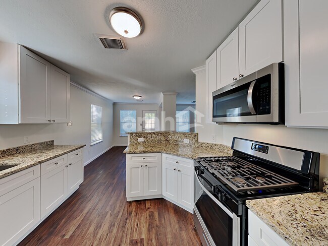 Foto del edificio - 3347 Bent Spring Ct