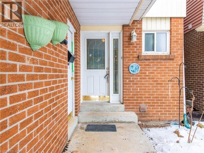 Building Photo - 173 Invergordon Ave