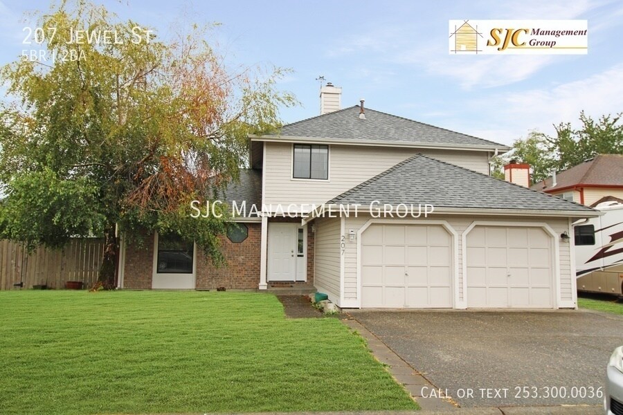 Primary Photo - Five Bedroom 2 bath home for rent in Enumclaw