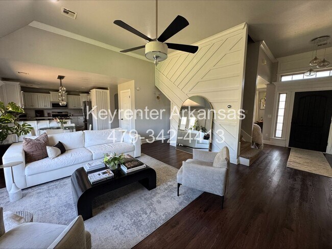 Foto del edificio - Beautiful Home | Prime Location