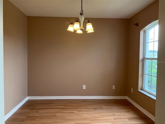 Foto del edificio - 1392 Willow Wind Dr
