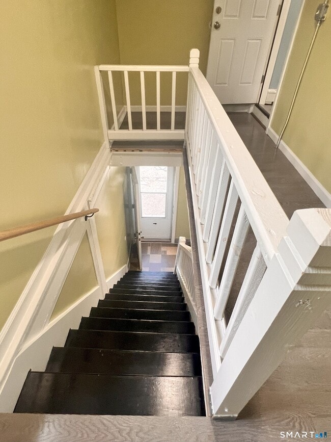 Building Photo - 5 Pinehurst Ave