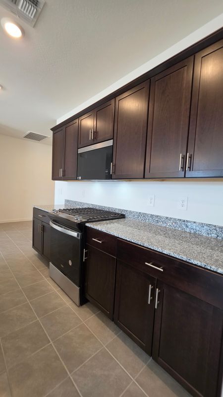 Building Photo - 37098 W Prado St