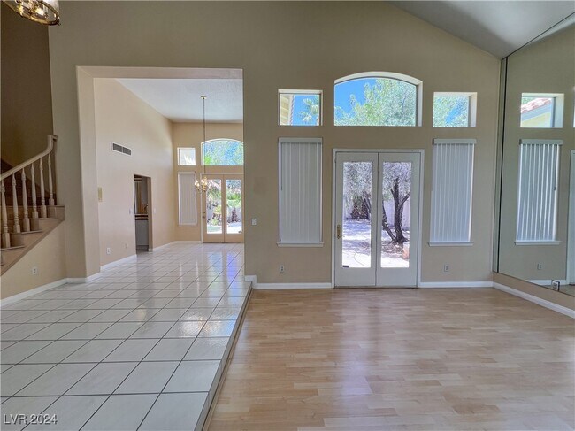 Building Photo - 2920 Sunstone St