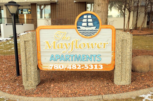 Photo du bâtiment - The Mayflower Apartments
