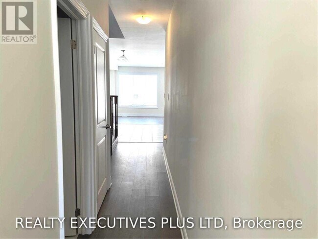 Building Photo - 7694 Shagbark Ave