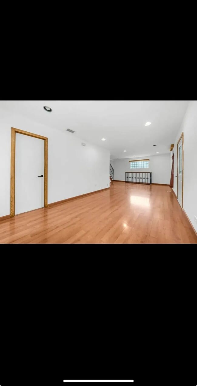 Building Photo - 3841 S Lowe Ave