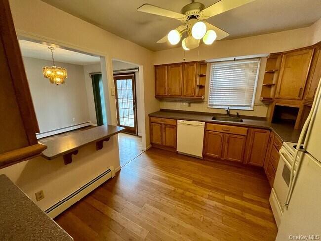 Building Photo - 159 Barnes Rd