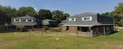 Building Photo - 1111 Hollander St