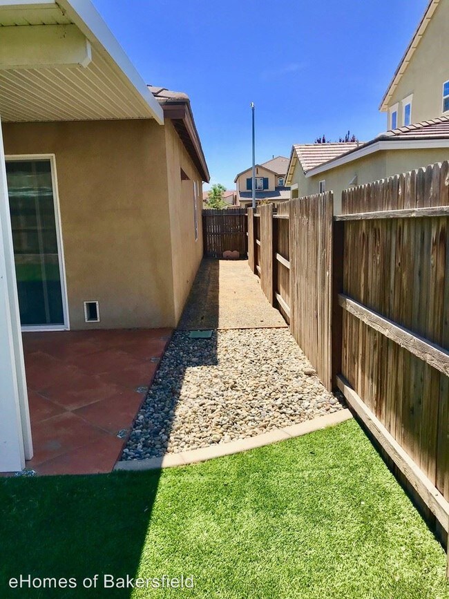 Foto del edificio - 3 br, 2 bath House - 5120 Goldcreek Way