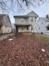 Building Photo - 3245 W 99th St