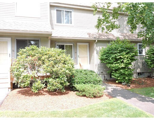 Primary Photo - 18 MacIntosh Ln