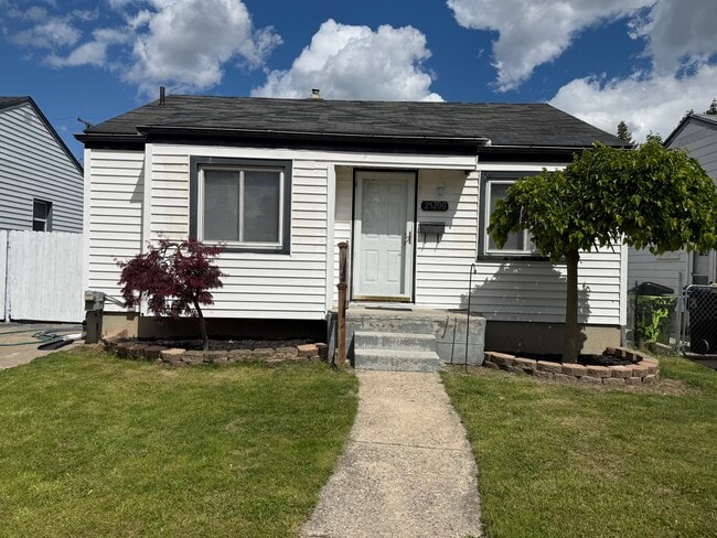 2 bdrm with 3rd room in finished basement - 25200 leach st