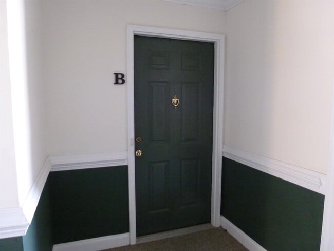 Building Photo - 4386 Daphne Ln