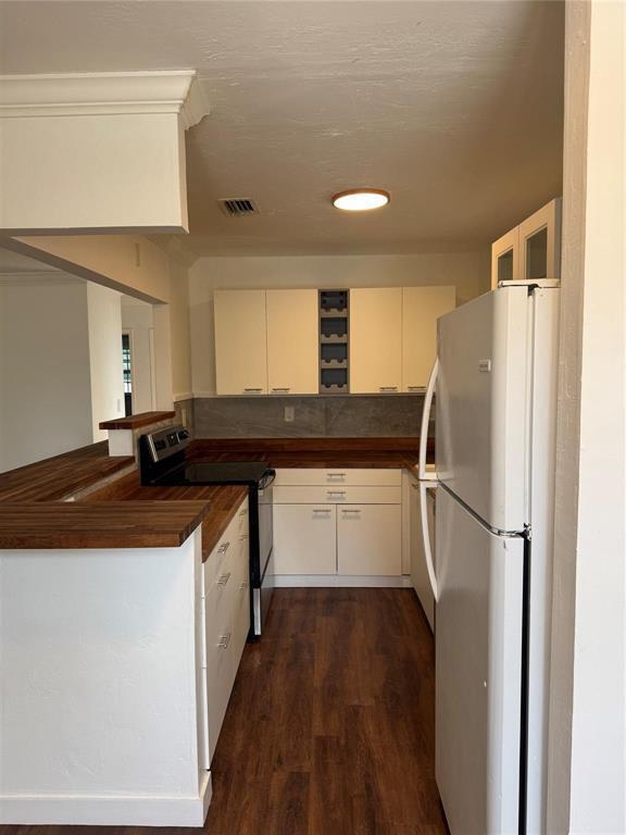 Foto del edificio - 520 NE 58th St