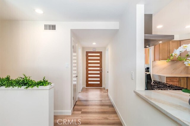 Foto del edificio - 23215 Welby Way