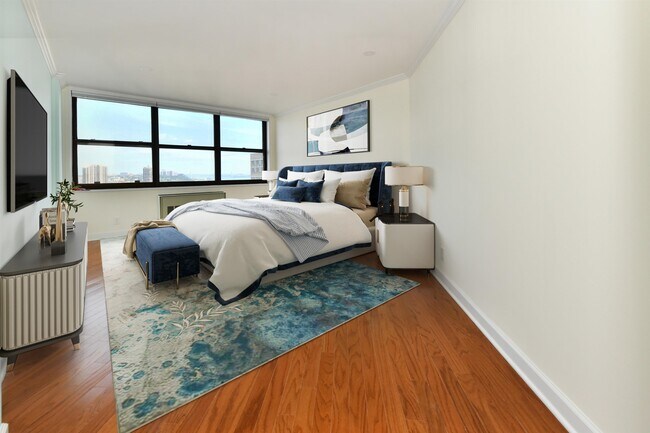 Building Photo - 7000 BLVD E