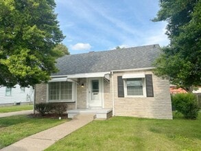 Building Photo - 1729 Virginia Ct