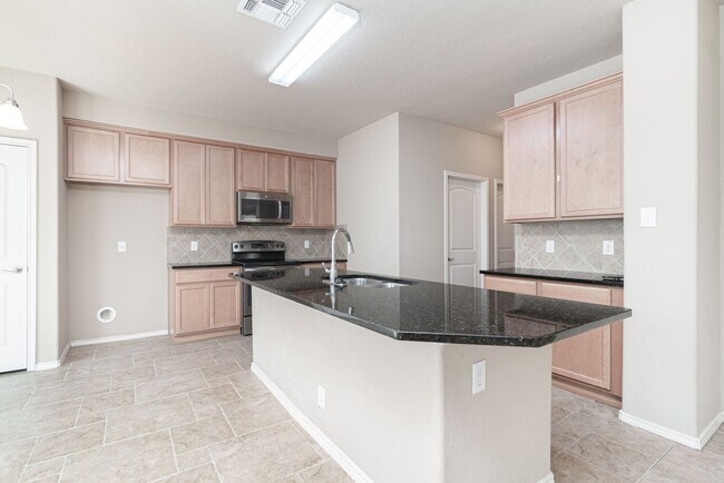 Foto del edificio - Move in Special