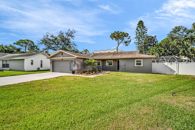 Building Photo - 7892 Sundown Dr