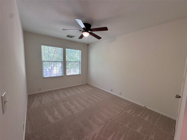 Building Photo - 29726 Sullivan Oaks Dr