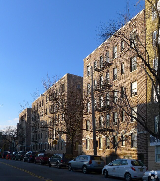2763 Sedgwick Ave, Bronx, NY 10468 Apartments Bronx, NY