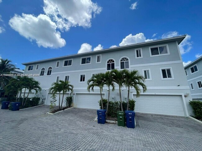 Foto del edificio - 611 NE 28th St