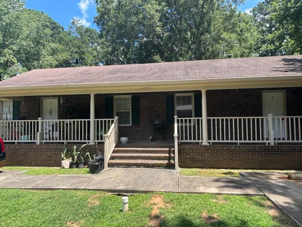 Primary Photo - 135 Hunters Ln