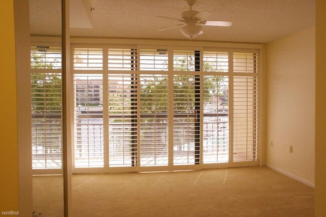 Foto del edificio - 2501 Marina Isle Way