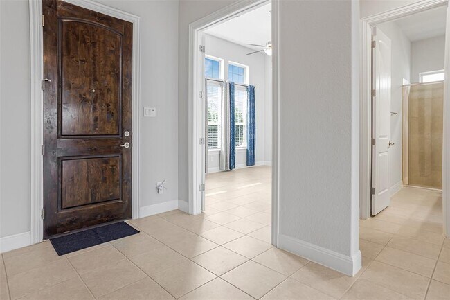 Foto del edificio - 728 Landing Ln