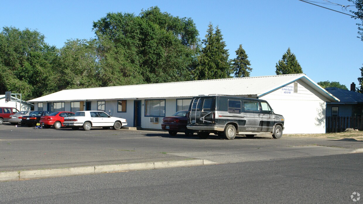 Primary Photo - 1113 N 4th St