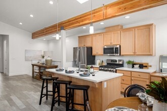 Building Photo - 1883 Notre Dame Blvd